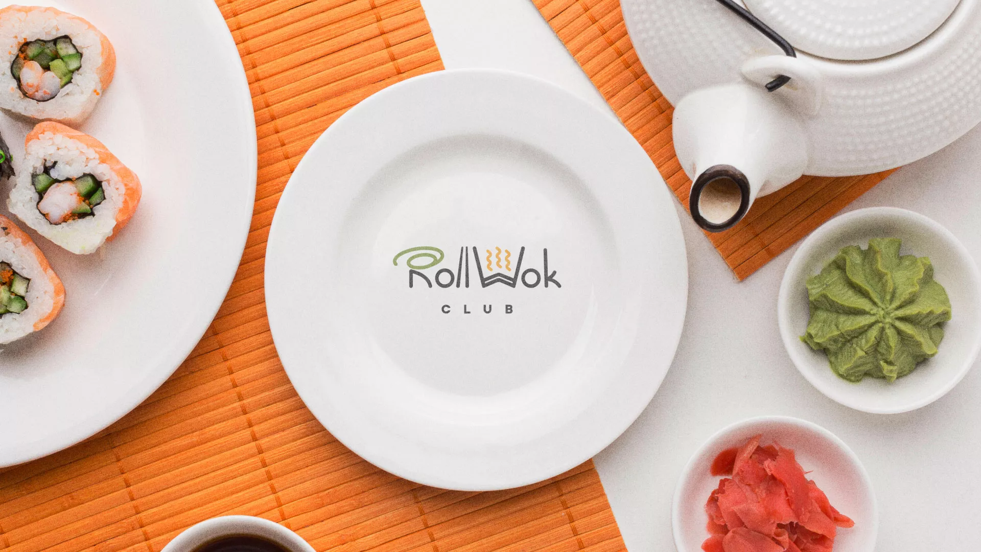 Разработка логотипа и фирменного стиля суши-бара «Roll Wok Club» в Спас-Деменске